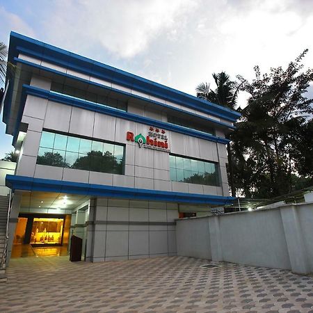 Hotel Rohini International Kallar  ภายนอก รูปภาพ