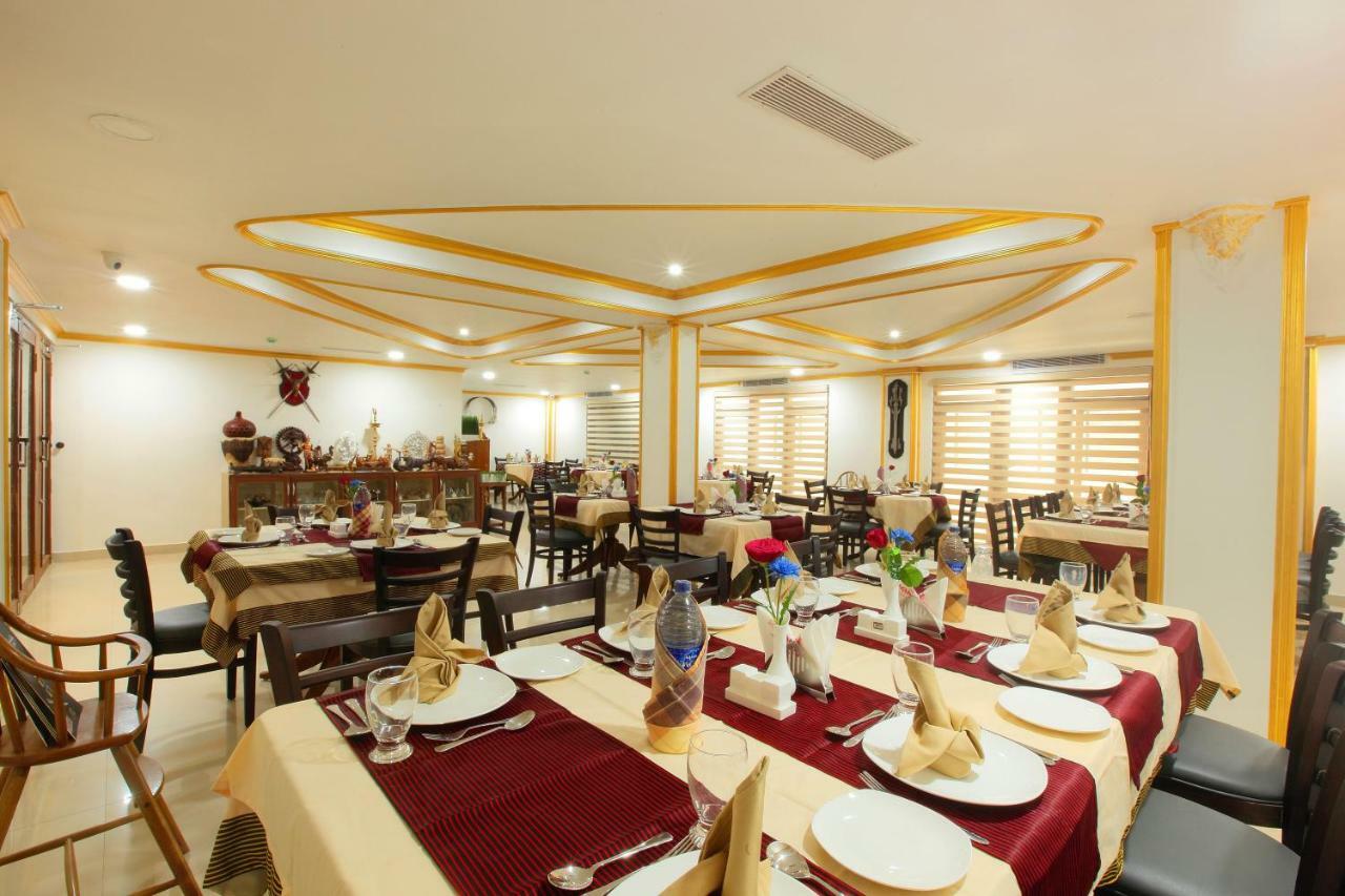 Hotel Rohini International Kallar  ภายนอก รูปภาพ