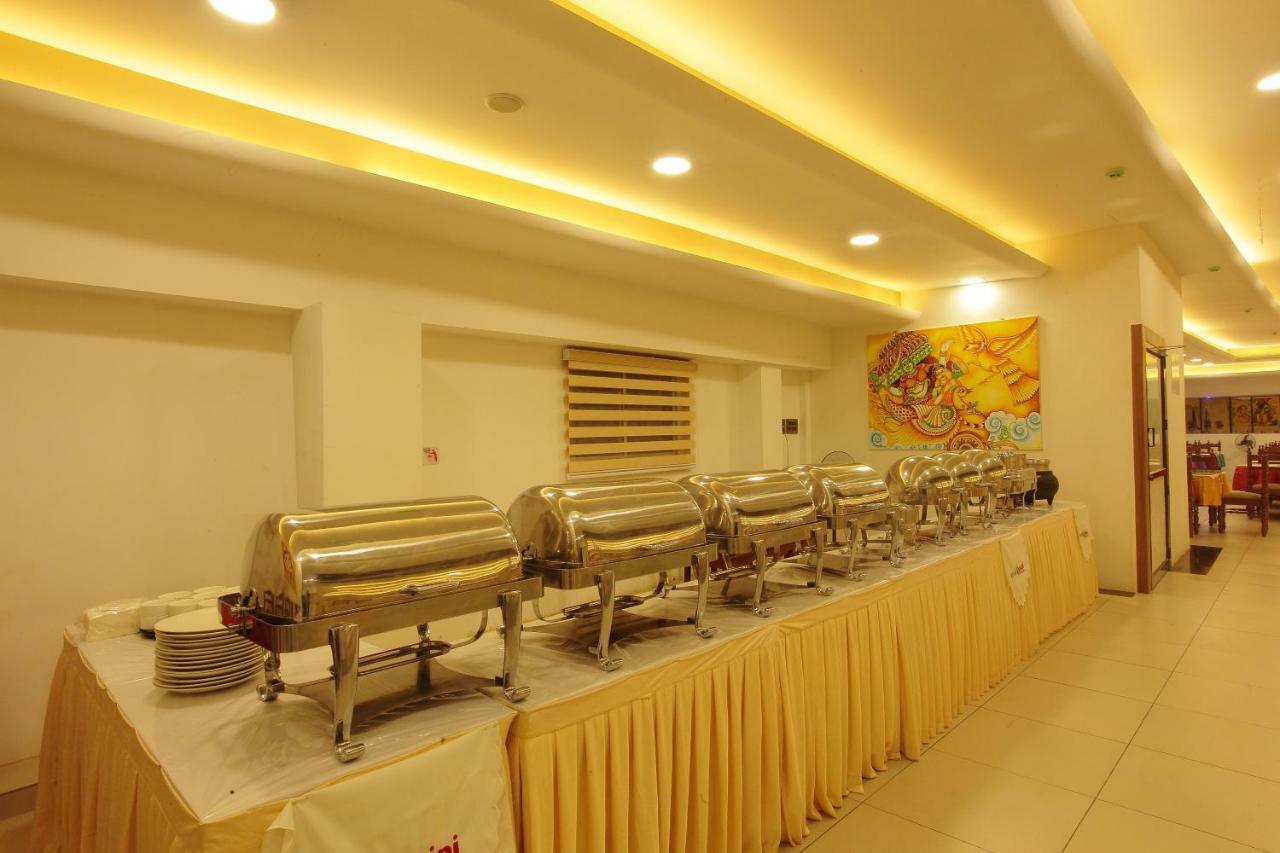 Hotel Rohini International Kallar  ภายนอก รูปภาพ