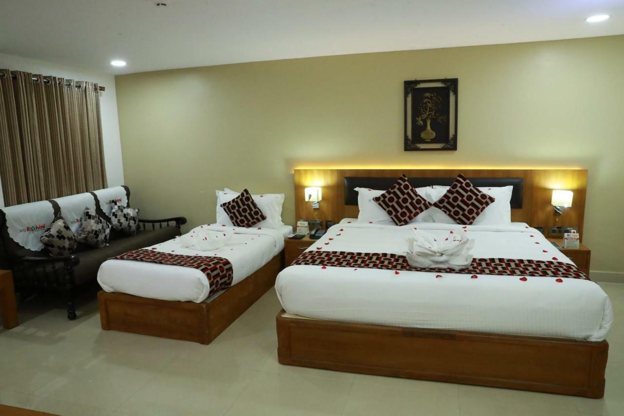 Hotel Rohini International Kallar  ภายนอก รูปภาพ