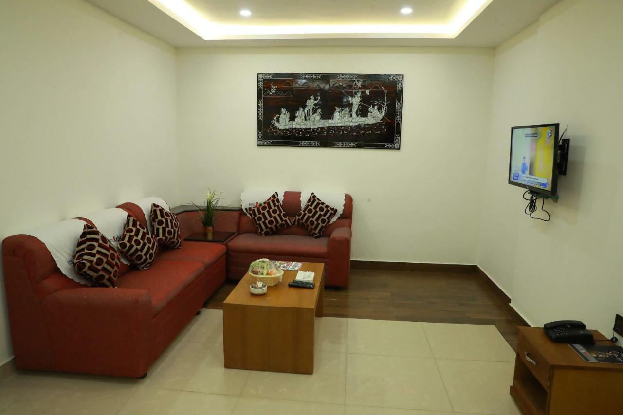 Hotel Rohini International Kallar  ภายนอก รูปภาพ
