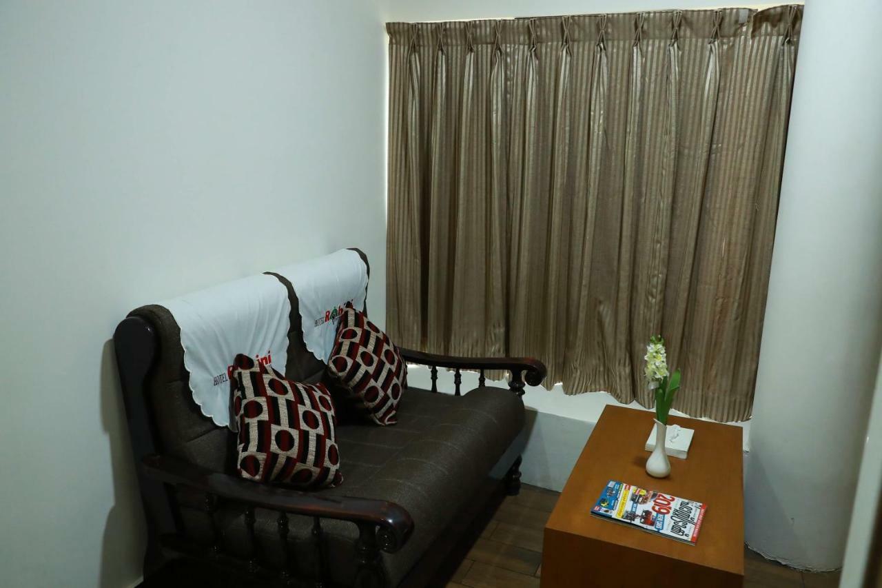 Hotel Rohini International Kallar  ภายนอก รูปภาพ